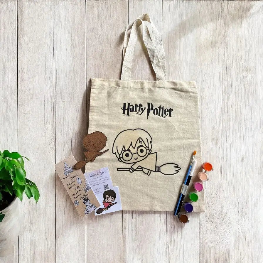 Harry Potter DIY kit with tote bag painting and fridge magnet craft. Includes colors and tools for a fun, creative activity perfect for kids, gifting, and return favors.